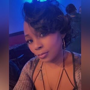 Meet your Posher, Ahshanta